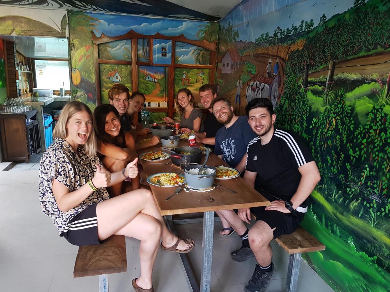 Hostel Monteverde Backpackers Luaran gambar